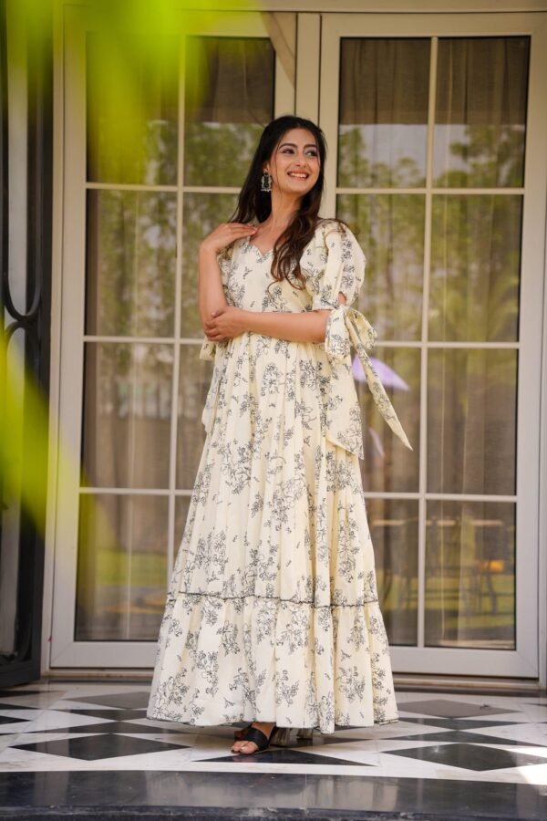 Most Beautuful And Attractive WESTERN MAXI DRESS - Image 3